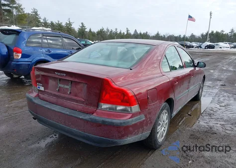 2004 Volvo S60 2.4 z USA, uszkodzony, nr VIN YV1RS64A742347918